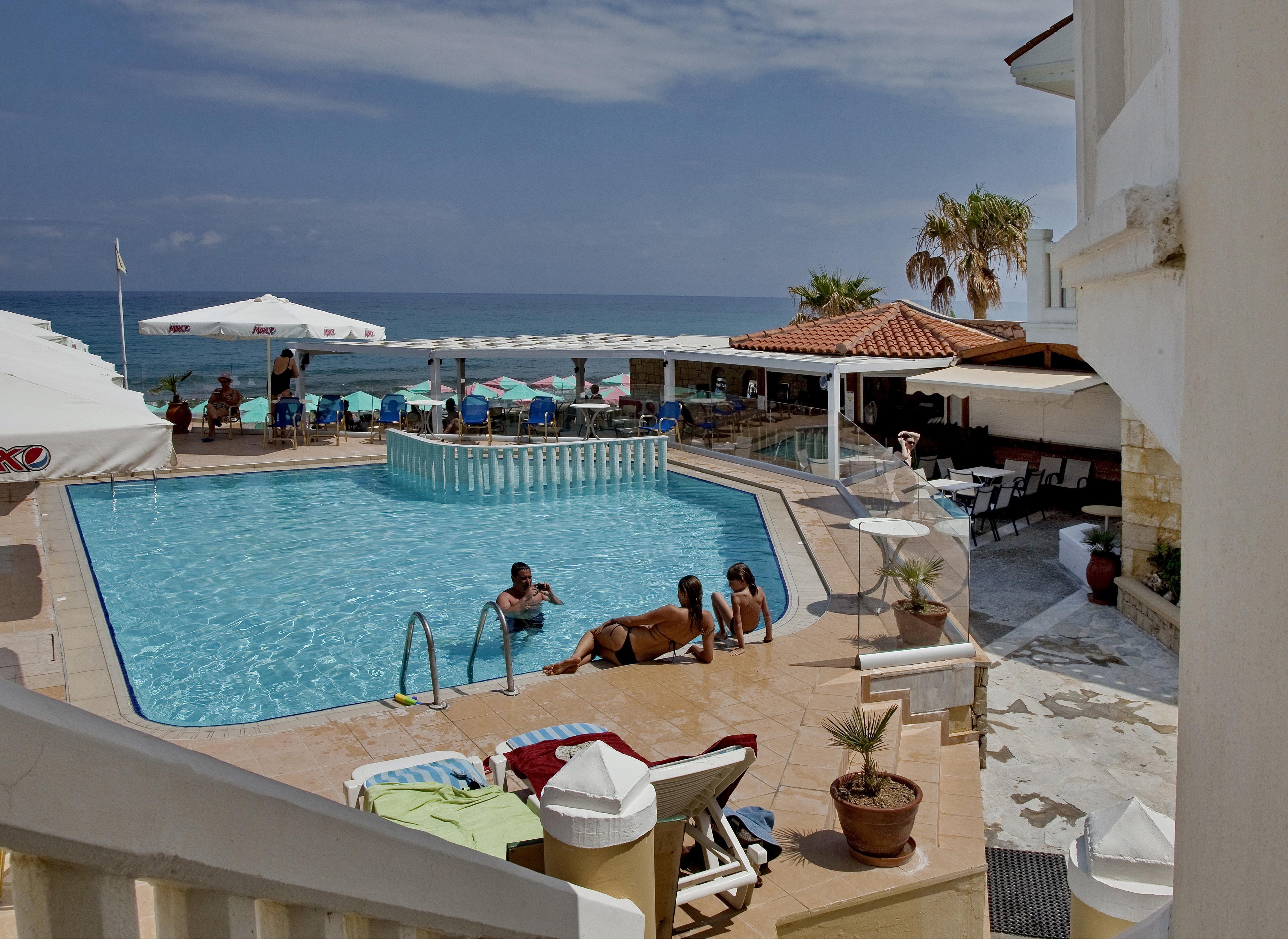 Jo An Beach Hotel Adelianos Kampos Exterior photo